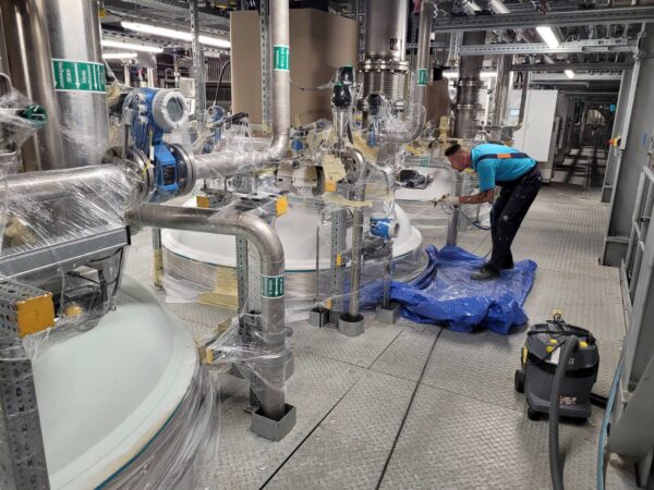    Aplikacja powłoki termoizolacyjnej